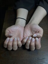 ベルタ(Belta)/ぷっくりハートとゴールドドット