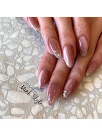 上品シンプルネイル