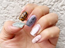 マグノリアネイル(magnolia nail)/ミディアムアート