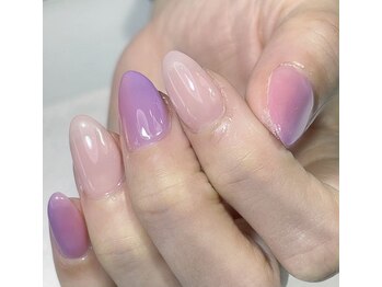 キャディーネイルズ(Caddy' Nails)/ガラストップ仕上げのグラデ