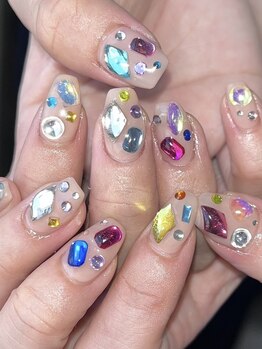 ウズ(UZU)/ビジューネイル