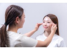 福岡・大濠公園で肩こりをリンパマッサージで改善し美姿勢に導く小顔矯正コルギ専門店/ 美容整体/エステ/リラク/コルギ