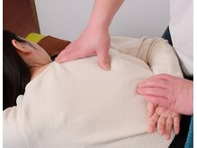 凄腕整体師が肩こり・猫背・巻き肩・ストレートネックを改善◎