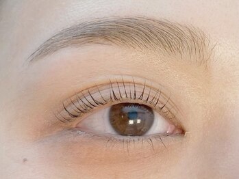 モーイブルップ 梅田店(mooi beloep)/まつ毛パーマ