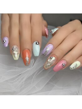 モモ(Momo)/パステルニュアンスネイル