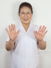 珍雲堂 本店 楊 珍云