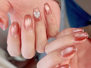 ビジューネイル