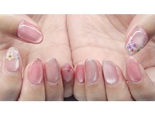 『フラワーネイル』