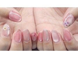 『フラワーネイル』