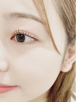 イーエム アイラッシュ(em eyelash)/初めてさんのまつげパーマ
