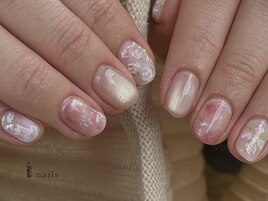 ニュアンスバレエコア薔薇ネイル
