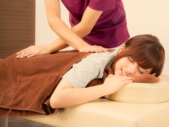 中国式足裏健康法 緑州 柏店の写真/【お昼12時までの予約限定☆】整体+ヘッド眼精疲労解消+経筋ストレッチ60分3500円!お得に全身スッキリ♪