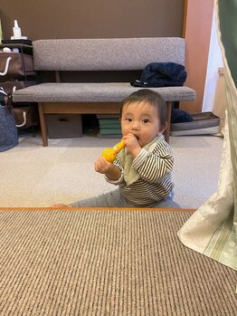 子育てママの整体サロン/施術中のお子様の様子