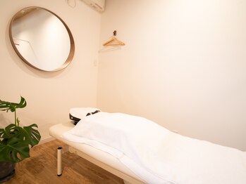 ルアン鍼灸院(LeUN鍼灸院)/ベッドサイド風景