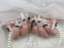 オウラネイルルーム(Aura nail room)の雰囲気（ワンホンネイル・ちゅるんちゅるんパーツもたくさん揃えてます♪）
