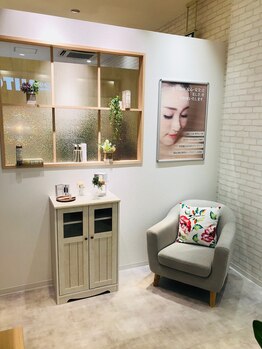 アイラッシュサロン ブラン 五所川原ELM店(Blanc)/待合は入りやすい雰囲気♪