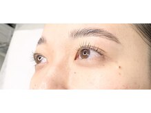 まつげが上がると印象も変わります♪是非一度お試し下さい。