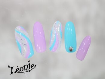 レオニー(Leonie)/ラインアート