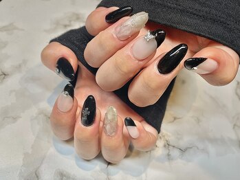 ビーメルシー 天満橋(bea.merci)/ブラックネイル