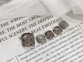 ハートドットフットネイル