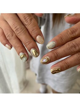 モニーク(Monique)/個性派アート