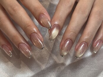 ネイルアイルーム トテ(tote.)/ホワイトネイル