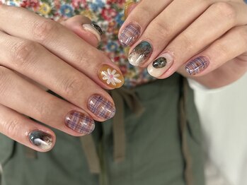 ソレイユ トータルビューティー(sole‘il total beauty)/チェックネイル