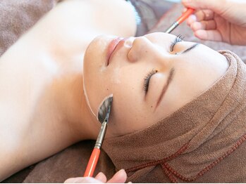 大人女子のためのたるみ改善サロン Charmant【シャルマン】/ララピール