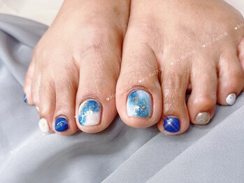 フット持ち込みデザインネイル