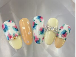 ペイントフラワーネイル￥9200