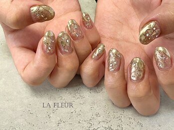 ラ フルール(La Fleur)/変形ミラーネイル