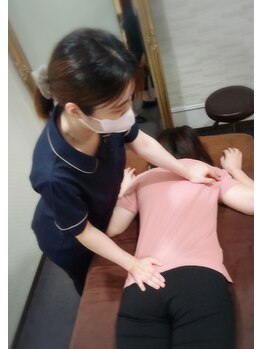 美骨矯正 ステキプロ(SUTEKI pro)/肩こり・猫背・腰痛・骨盤矯正