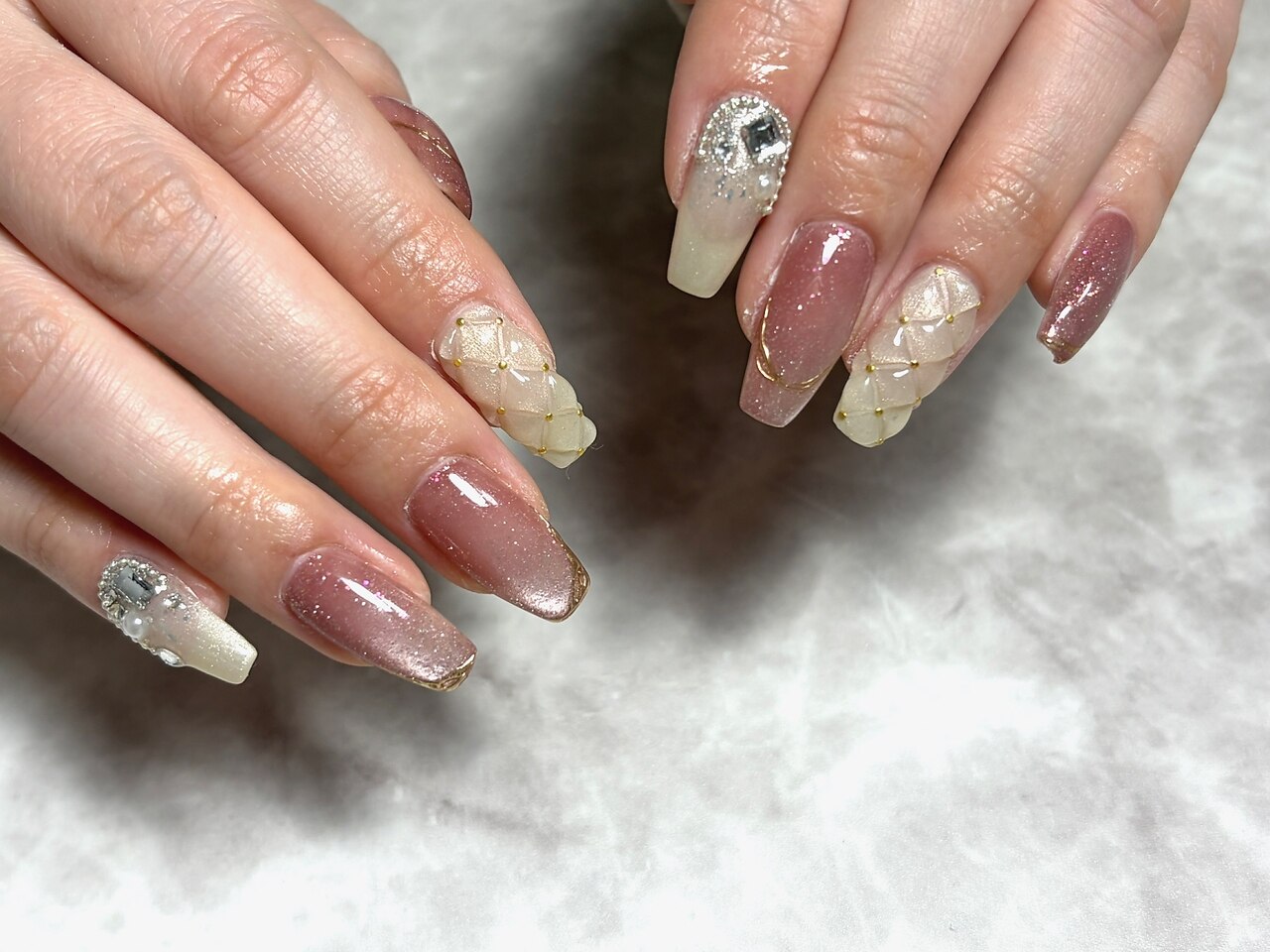 ２回目以降☆お好きなデザイン【HAND】つけ放題カラー・デザイン自由 \8000