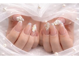ブライダル×上品キラキラネイル