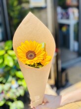 ナチュラリー/入り口のお花変わりました