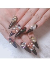 トレジャー(treasure)/キラキラ盛りネイル