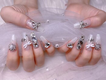 スノーネイルサロン 新宿店(Snow nail salon)/雪の結晶埋め尽くしリボンハート
