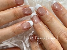 トゥインクルネイル(Twinkle Nail)/上品なマグネットフレンチネイル