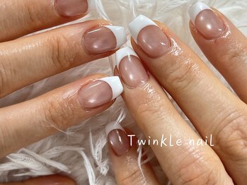 トゥインクルネイル(Twinkle Nail)/上品なマグネットフレンチネイル