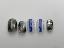 差し色×モノトーンネイル