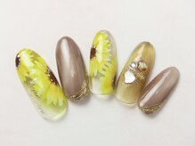 ネイルサロン ロゼプリュム/夏を代表するひまわりネイル