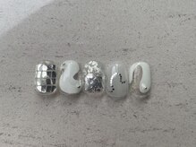 アオ 池尻大橋(ao.)/ホワイト×シルバーネイル