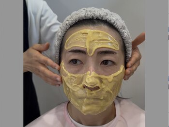 小顔矯正専門 顔ジム 高山店 &nbsp;[ヘッドスパ / 毛穴ケア /ハーブピーリング/ 痩身]/黄金パックで