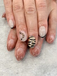 お正月　寅年　アニマル柄