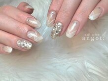 アンガット(angot.)/チェック柄風フレンチネイル