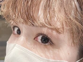 スール トロワ(Sour～trois)の写真/大人気！パリジェンヌラッシュリフト導入◇根元からグッと持ち上げ、ビュ-ラ-なしでもパッチリな目元に◇