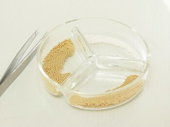 コスモス/耳つぼに使う金粒