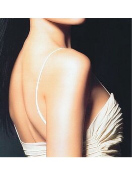 エクセレントビューティーサロン 艶(EN)の写真/感性と技術が問われるブライダル形成★BODY＋FACEまで花嫁の特別な一日のためのブライダルプラン