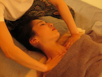 パックポン(pakpon)/アロマオイルトリートメント