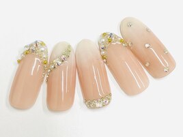 華やかビジューアート